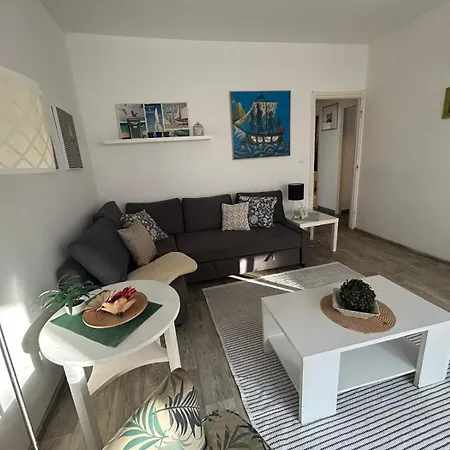 Mezzanave Center Apartman *